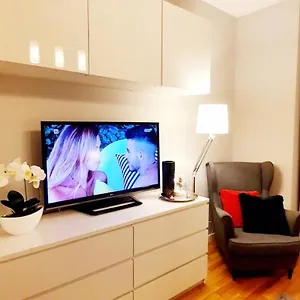 apartament-romantic-room.warsawhotelspoland.com/